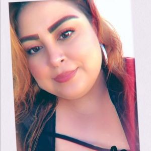 Meet your Posher, Lizbeth